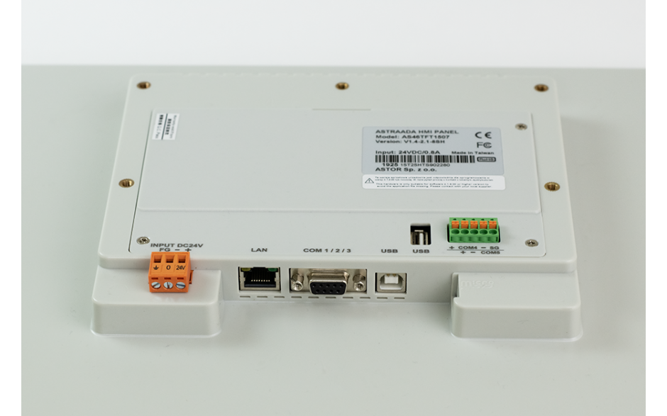 HMI touch panel 15”, TFT, (1024x768, 65k), RS232, RS422/485, 3x RS485, USB Client/Host, Ethernet 4